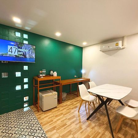 Plernpetch Hotel Сурат-Тхані Екстер'єр фото